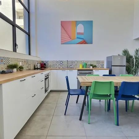 Pop - Apartment *