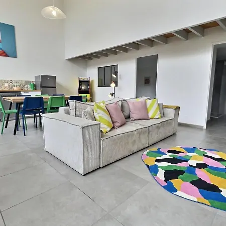 Pop - Apartment *